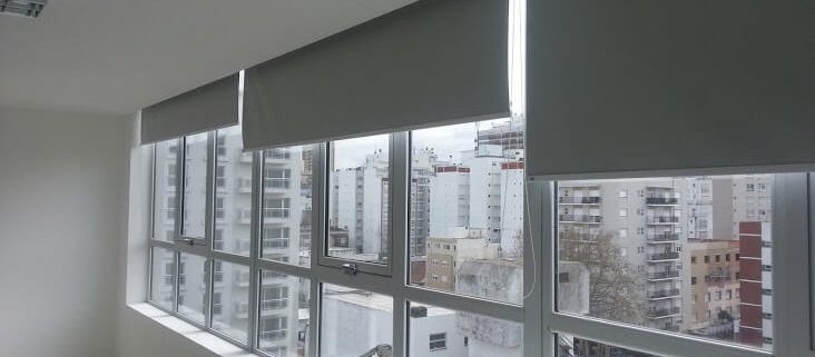 Cortinas Roller como Elemento de Decoración. Cortinas Roller Dobles en cada Ambiente I