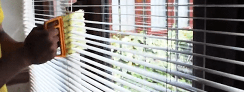 Limpieza de Cortinas o Persianas de Lamas